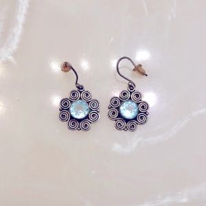 Beautiful Sterling Silver Earring with Topaz stones.